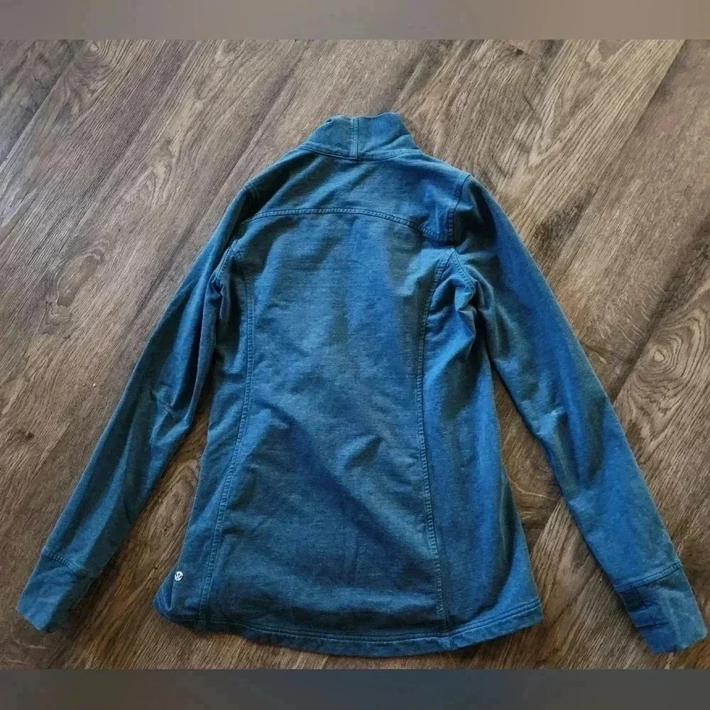 🍋Lululemon Coast Wrap ll- Size 4 - EUC🦄